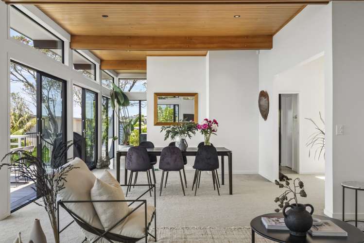 205 Beach Road Campbells Bay_10