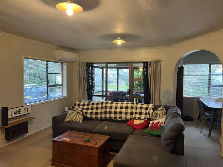 139 McLeod Road Te Atatu South_1