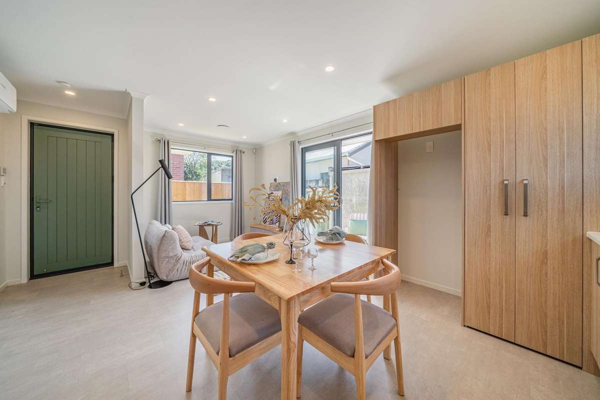 54A Compton Crescent_2