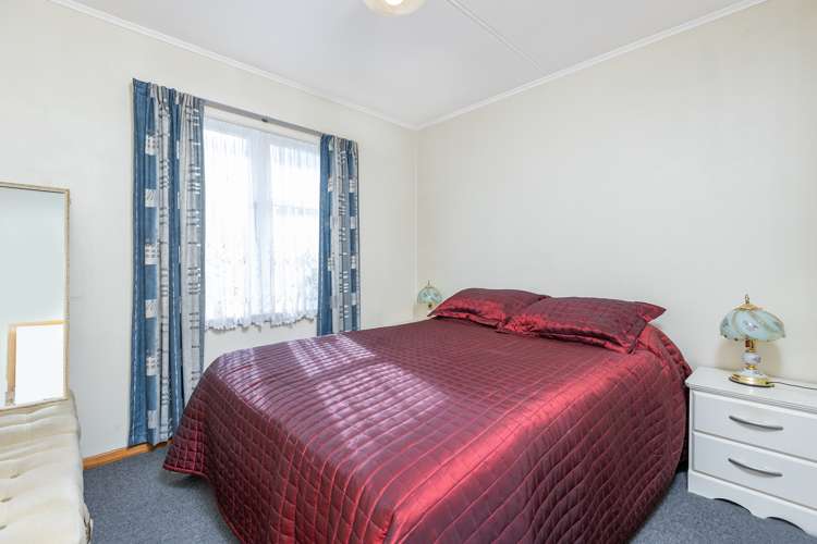 455 High Street South Carterton_6