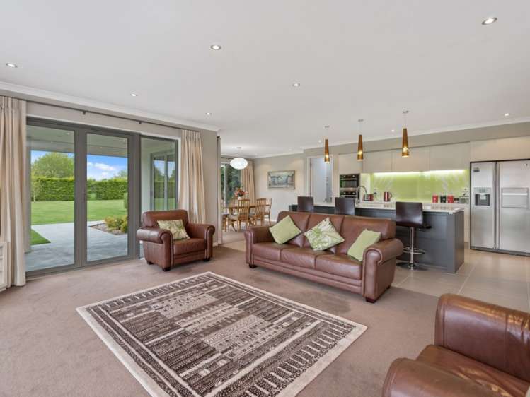 166 Halkett Road West Melton_8