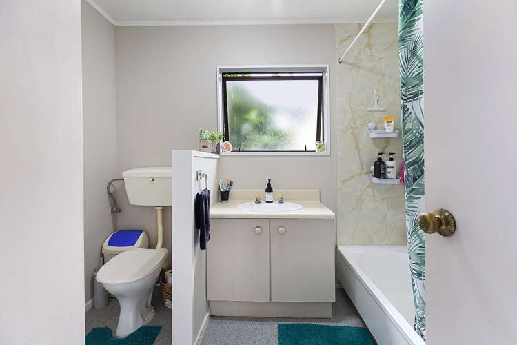 16 Hazlewood Avenue Karori_10