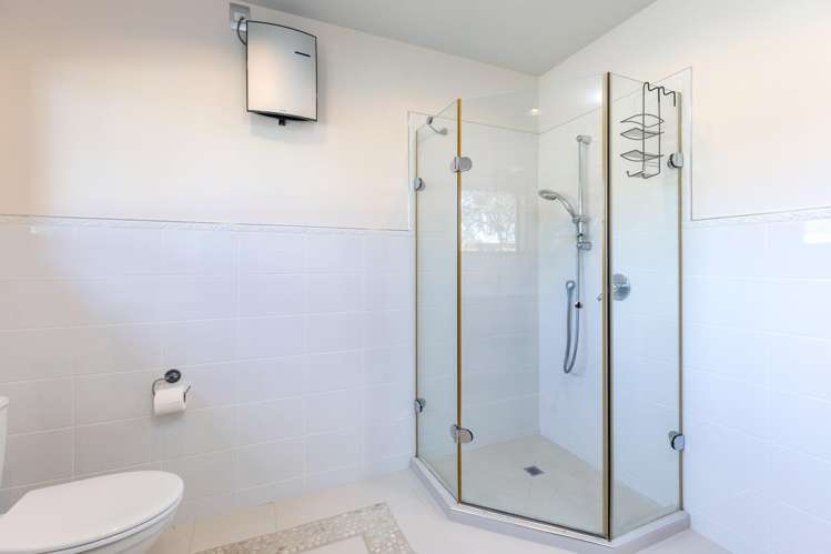 66 Fairbourne Drive Fairhall_22