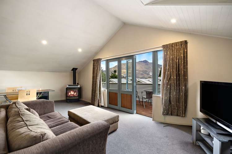 28/A Hallenstein Street Queenstown_3