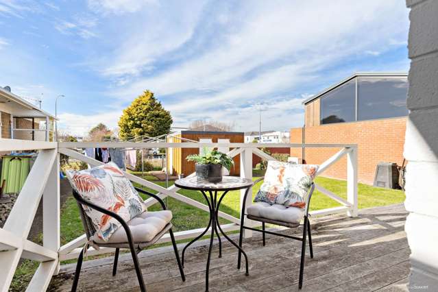 Two-Bedroom Beauty – Prime Location