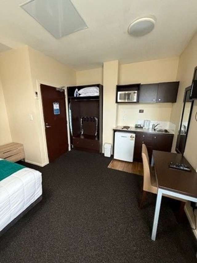 Studio Unit (SU)/540 Great South Road Otahuhu_1