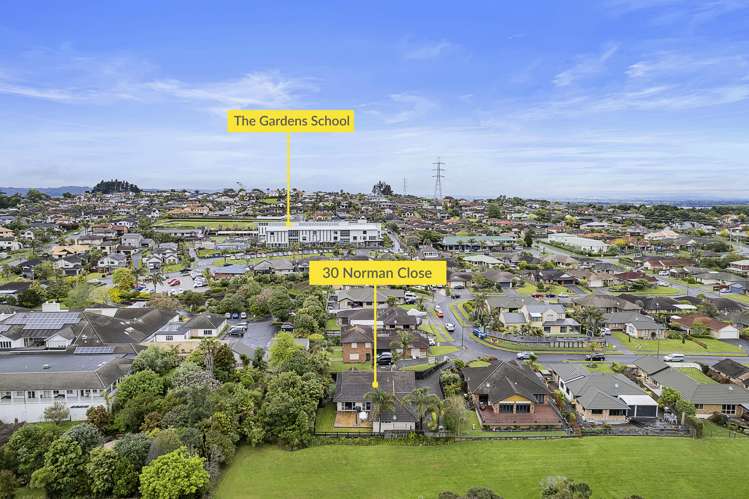 30 Norman Close The Gardens_18