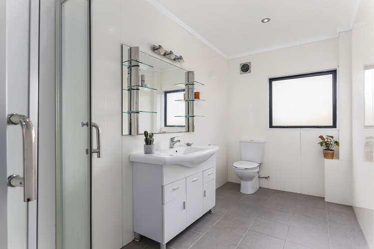 8 Cebalo Place Mount Wellington_13