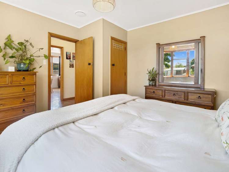 18 North Terrace Darfield_17