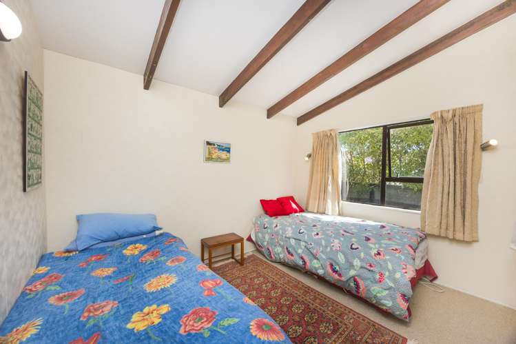 8 Cousins Avenue East Foxton Beach_10