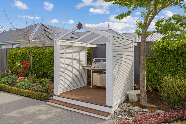 4 Barnsley Crescent West Melton_11