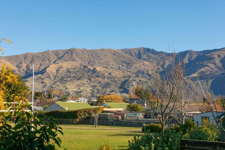 8 Pukeko Place Wanaka_12