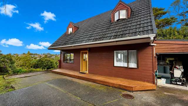 Spacious 3 bedroom plus more in Glenfield!!