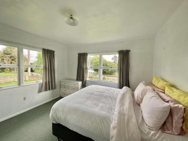 27 Andrew Street Stoke_13