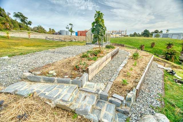 53B Rutherglen Road Paroa_4