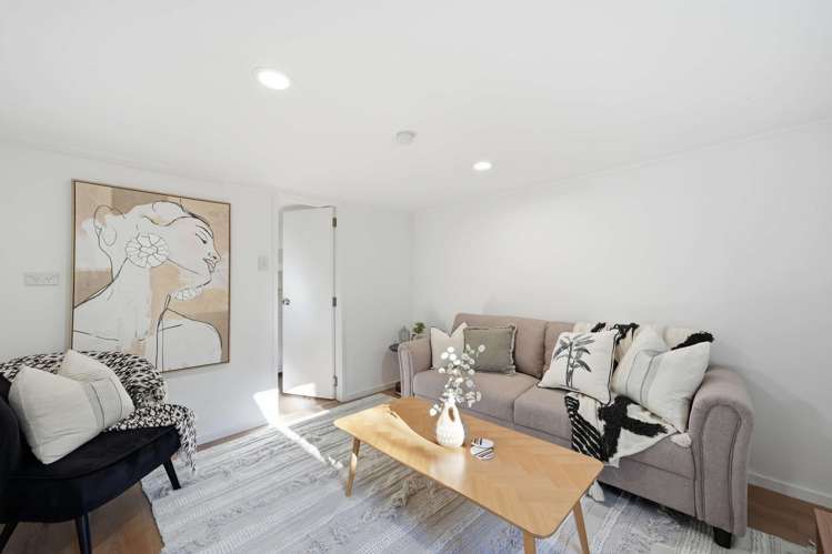 1/4 Firth Road Torbay_11