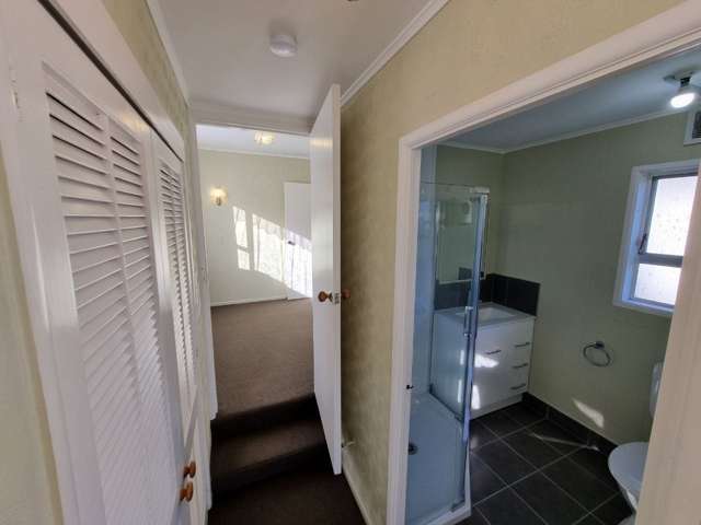 52 Hobart Crescent Wattle Downs_4