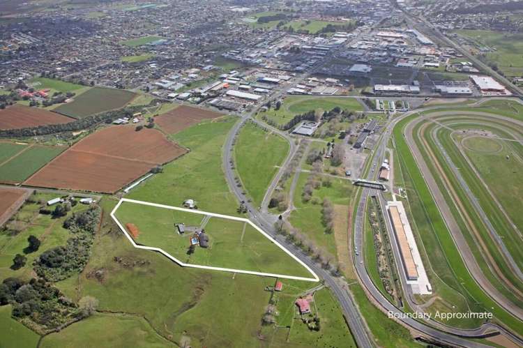 303 Buckland Road Pukekohe_1