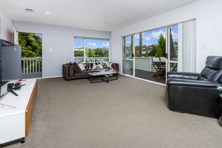 2/70 Archers Road Glenfield_6