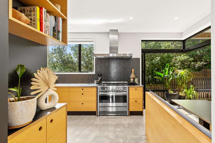 11 Edwin Mitchelson Road Muriwai_4