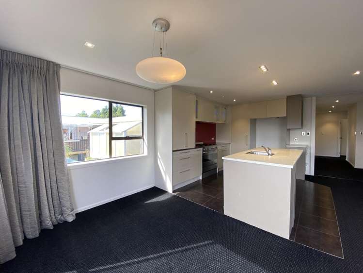 40 Whangaparaoa Road 1628_20