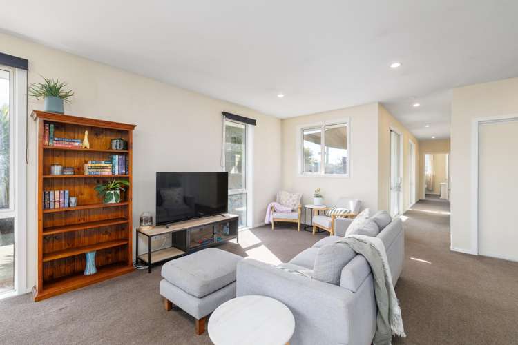 248 Breezes Road Aranui_6