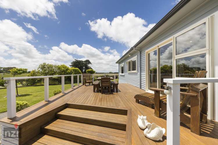 178 James Road Halcombe_16