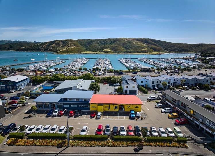 9 Marina View Paremata_6