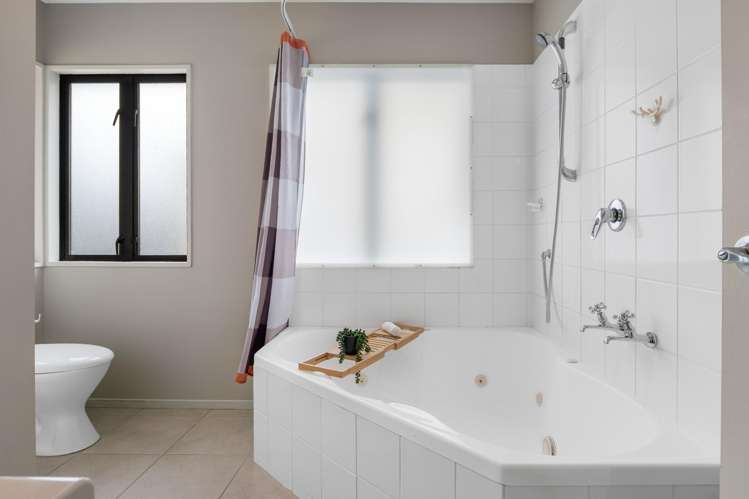 126 Sherborne Street St Albans_13