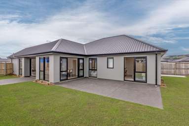 4 Whites Tramway Road_1