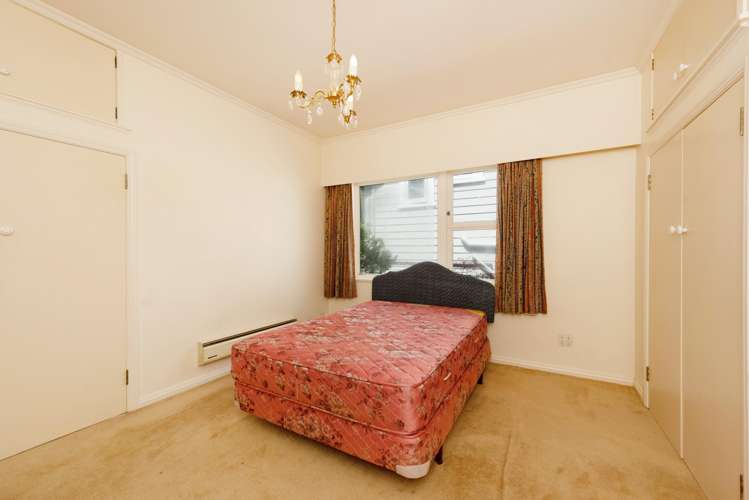 21 Firth Terrace Karori_13