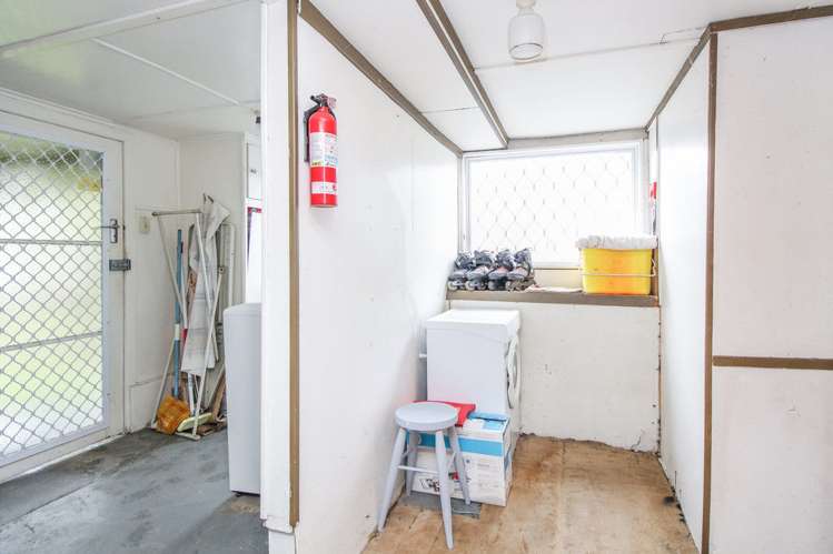 40 Mason Street New Lynn_11