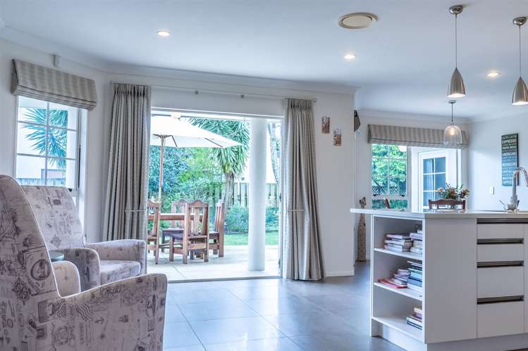 6 Charles Henry Place Harrowfield_13