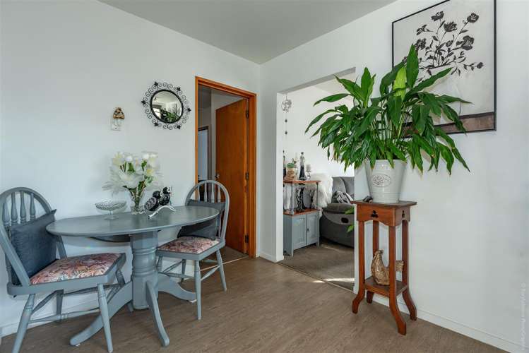 4/110 Barbour Street Waltham_9