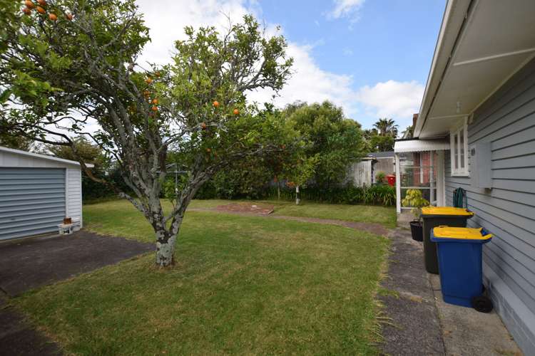 13 Toru Street Te Atatu Peninsula_9