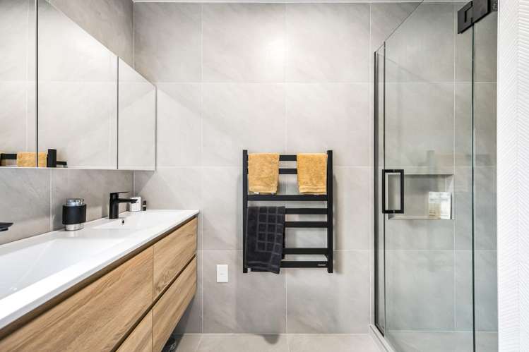 6/199 Birdwood Road Massey_17