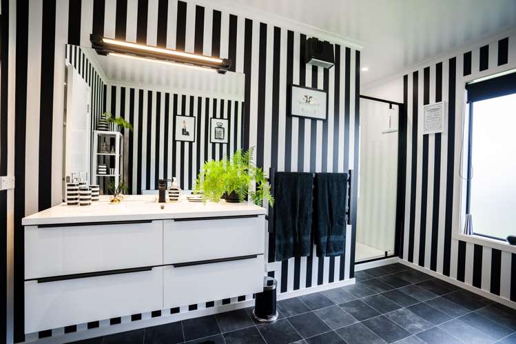 45 Meadowstone Street Gleniti_15