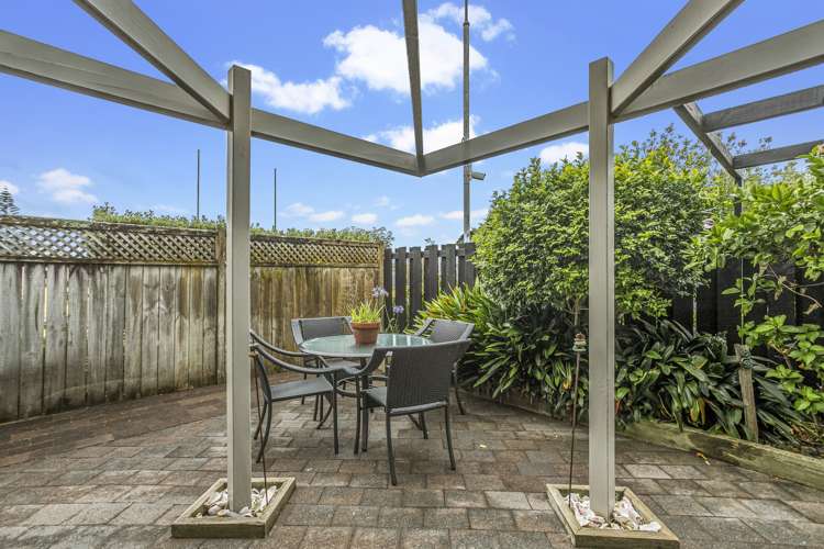 2/3 Hostel Access Road Eastern Beach_27