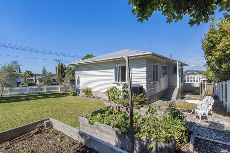 17 Lyndhurst Road Te Atatu South_18