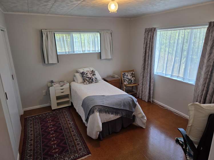 11 Muritai Road Ostend_9