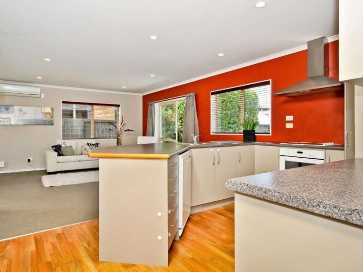 91 Farnborough Drive Grandview Heights_2