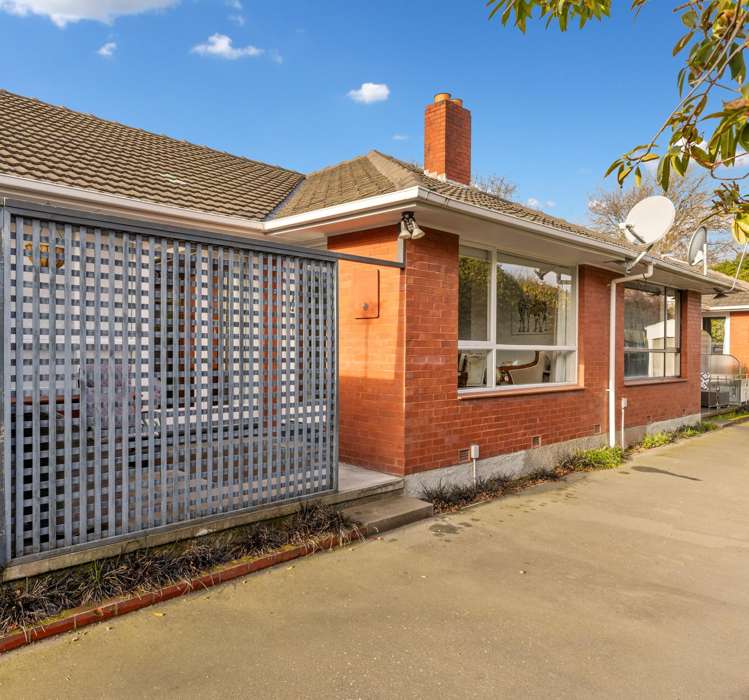 2/36 Office Road_1