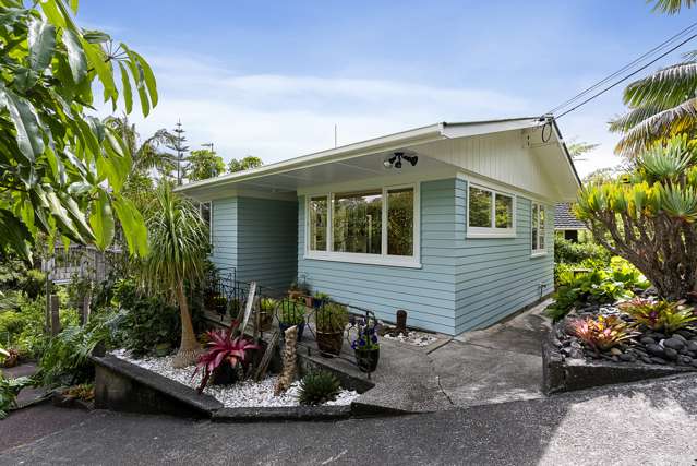 193 Godley Road Titirangi_3