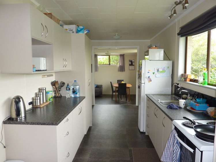 23 Ngahue Crescent Carters Beach_21