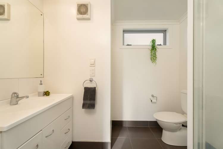 40a Erlestoke Crescent Churton Park_10