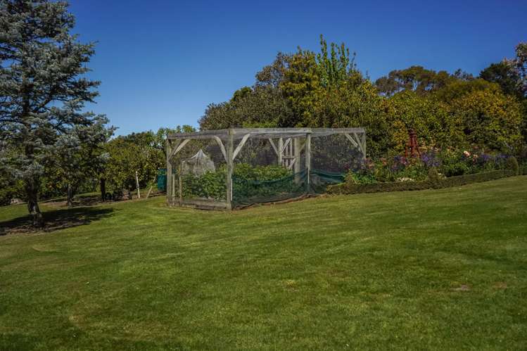 257 Cathedral Road Gore Bay_33
