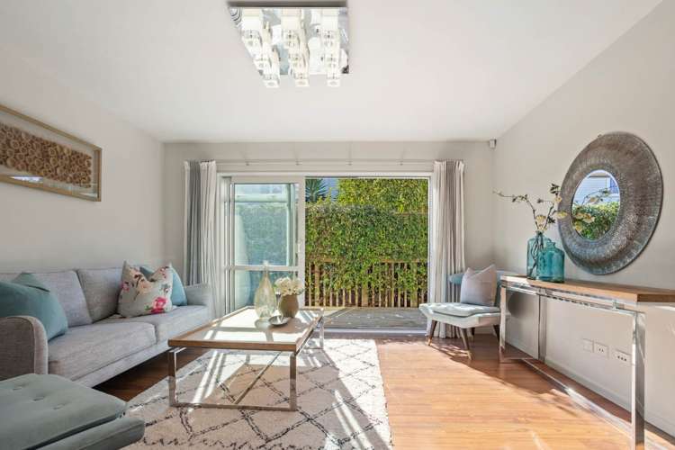 71 Woodward Road Mount Albert_8