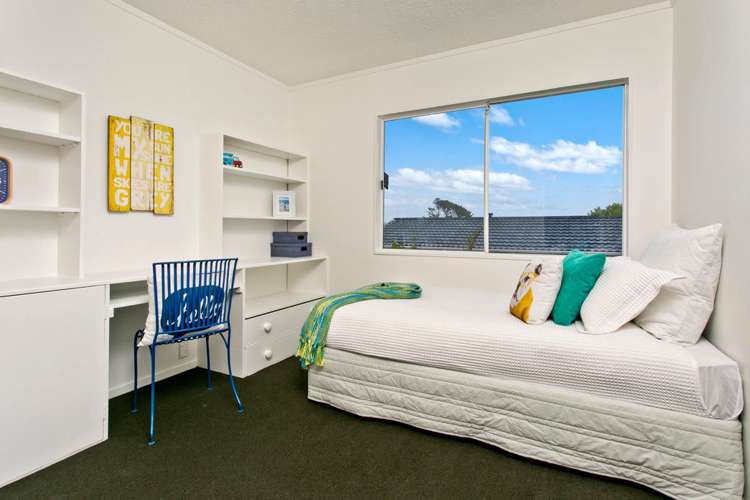 5 Sispara Place Beach Haven_11