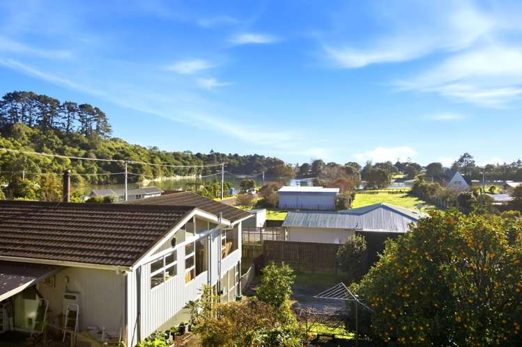 38 Whakapaki Street Urenui_11