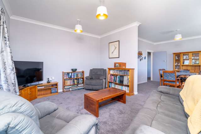 63 Easther Crescent Kew_3